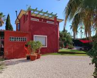 Resale - villa - Baños y mendigo