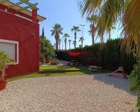 Resale - villa - Baños y mendigo