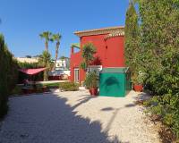 Resale - villa - Baños y mendigo