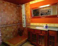 Resale - villa - Baños y mendigo