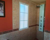 Resale - villa - Baños y mendigo