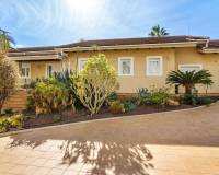 Resale - villa - Cabo Roig - MUY CERCA DE LA PLAYA