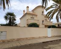 Resale - villa - Cabo Roig