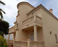 Resale - villa - Cabo Roig