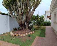 Resale - villa - Cabo Roig