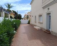 Resale - villa - Cabo Roig