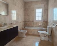 Resale - villa - Cabo Roig