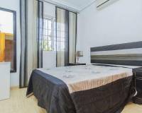 Resale - villa - El Campo