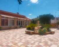 Resale - villa - Elche