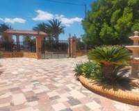 Resale - villa - Elche