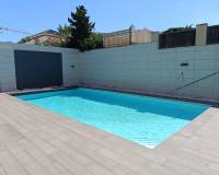 Resale - villa - La Mata