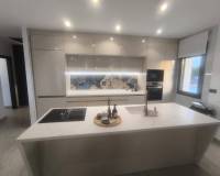 Resale - villa - Los Montesinos - La Herrada