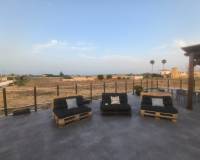 Resale - villa - Los Montesinos - La Herrada