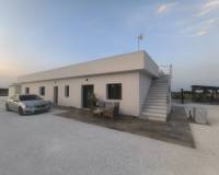 Resale - villa - Los Montesinos - La Herrada