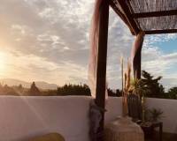 Resale - villa - Oliva