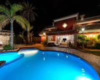 Resale - villa - Orihuela - Campoamor