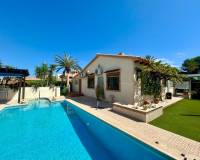 Resale - villa - Orihuela Costa - Cabo Roig