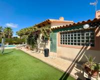 Resale - villa - Orihuela Costa - Cabo Roig
