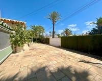 Resale - villa - Orihuela Costa - Cabo Roig