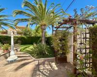 Resale - villa - Orihuela Costa - Cabo Roig