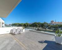 Resale - villa - Orihuela Costa - Campoamor