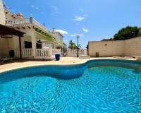 Resale - villa - Orihuela Costa - La Zenia
