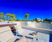 Resale - villa - Orihuela Costa - Las Colinas Golf