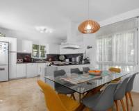 Resale - villa - Orihuela Costa - Las Ramblas