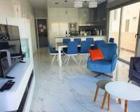 Resale - villa - Orihuela Costa - Villamartín