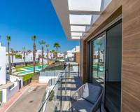 Resale - villa - Orihuela Costa - Villamartín