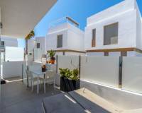 Resale - villa - Orihuela Costa - Villamartín
