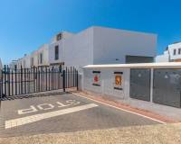 Resale - villa - Orihuela Costa - Villamartín