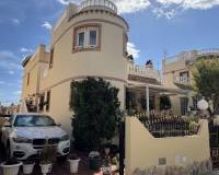 Resale - villa - Orihuela Costa