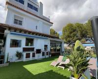Resale - villa - Orihuela Costa