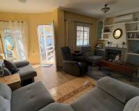 Resale - villa - Orihuela Costa