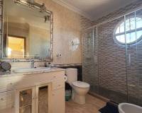 Resale - villa - Orihuela Costa