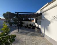 Resale - villa - Orihuela Costa