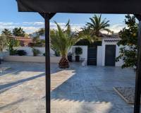 Resale - villa - Orihuela Costa
