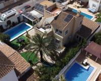 Resale - villa - Orihuela Costa