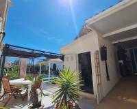 Resale - villa - Orihuela Costa
