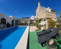 Resale - villa - Orihuela Costa