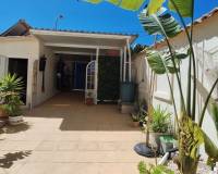 Resale - villa - Orihuela Costa