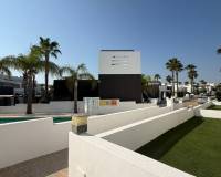Resale - villa - Orihuela Costa