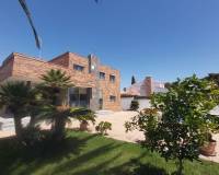 Resale - villa - Orihuela Costa