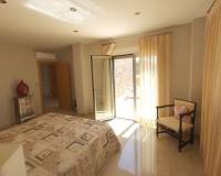Resale - villa - Orihuela Costa