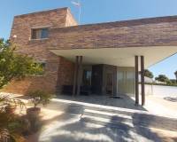 Resale - villa - Orihuela Costa