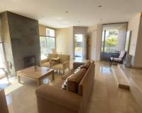 Resale - villa - Orihuela Costa