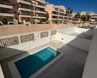 Resale - villa - Orihuela Costa