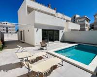 Resale - villa - Orihuela Costa