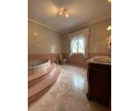 Resale - villa - Orihuela - La Zenia